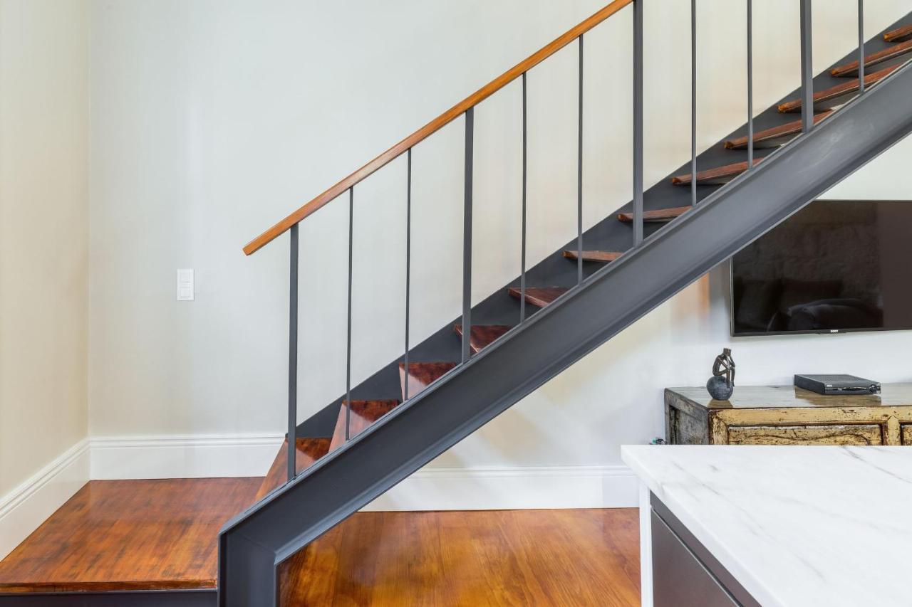 Elegant 2Br Duplex In City Center By Lovelystay OOporto Esterno foto